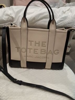 Marc Jacobs Two-Tone Cream and Black 'The Tote Bag' Leather Tote
